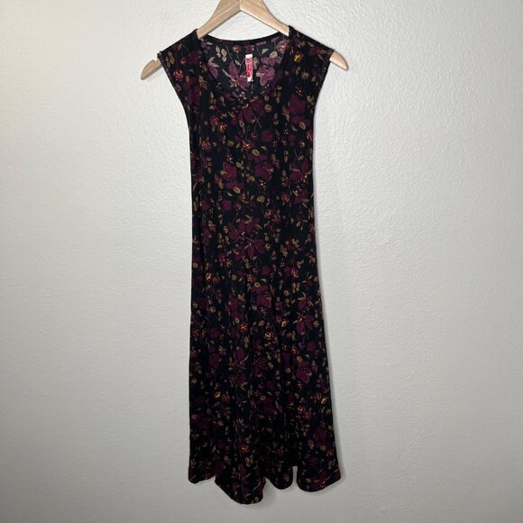 Jeanette By Betsey Johnson 70s Dark Floral Sleeveless Knit Maternity Dress - Picture 2 of 9